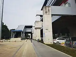Entrance/exit