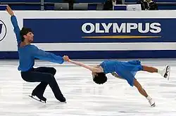 Forward outside death spiral (Yuko Kavaguti & Alexander Smirnov)