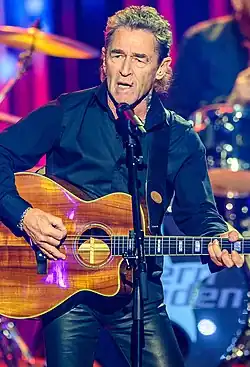Maffay performing in 2019
