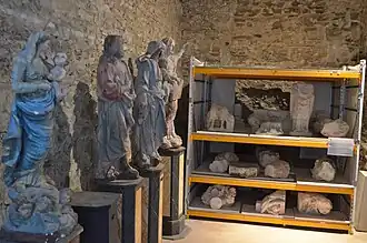 Statuary