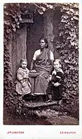 Ayah with children