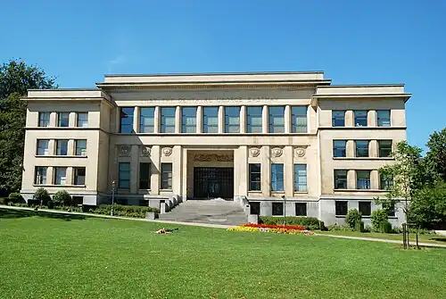 Eastman Dental Hospital, Brussels (1934–35)