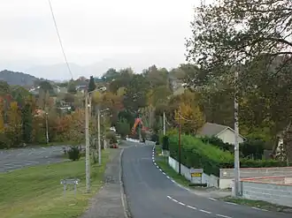 The road into Bosdarros