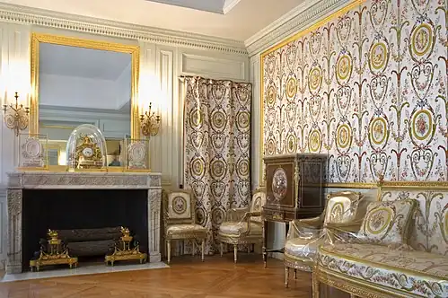 Lampas brocaded with silk and chenille, rewoven for the billiard room of the petit appartement of Marie-Antoinette at Versailles