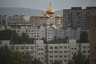 The Transfiguration Cathedral can be seen from many quarters of the Avtozavodsky district.