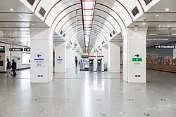 Line 6 concourse