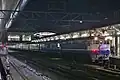 EF65 1109 coupling onto the Izumo service at Kyoto Station, March 2006