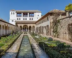 Image 32Jardín del Generalife de Granada (Spanish garden) (from List of garden types)