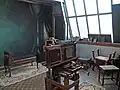Posing room with 12-foot (3.7&nbsp;m) skylight