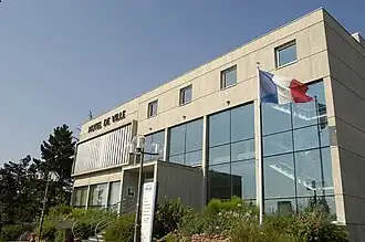 The town hall in Fontaine-lès-Dijon