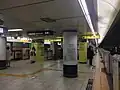 Cross-platform interchange between Ginza Line and Hanzomon Line, 2022