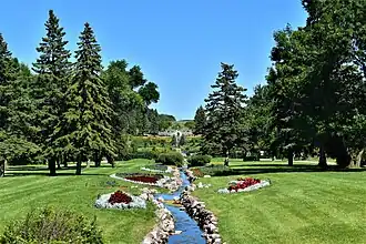 Looking east towards the fountain.