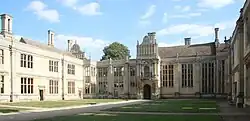other facade of the giant order (Courtyard)
