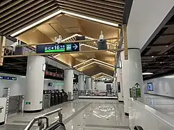 Line 12 concourse