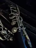 Lower section, showing two lower keys (rather than four as in the Boehm system), and two upper side keys (where modern clarinets have three)