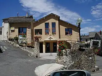 The town hall in Le Pla