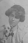 Viva and pet