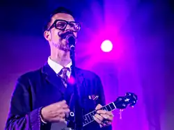 Mr B. performing
