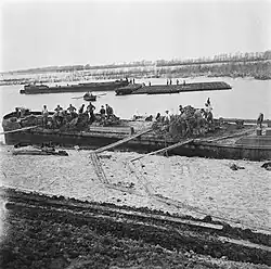 Closing the breach at the Nolledijk in Vlissingen, October 1945.