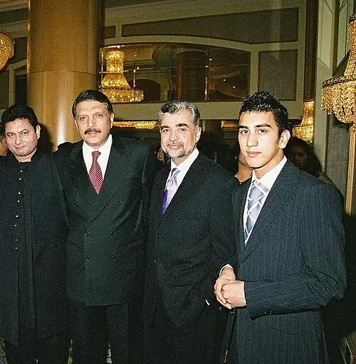 OmarHumanDevelopmentCharityDinner.jpg