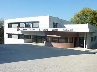 The modern town hall in Pont-de-Buis-lès-Quimerch