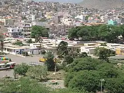 Bairro Craveiro Lopes is in the middle left