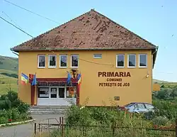 Petreștii de Jos town hall
