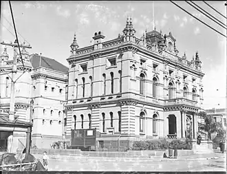 Town Hall photographed by Sam Hood on 21 May 1935, on the declaration of the seat of Glebe for the state election.