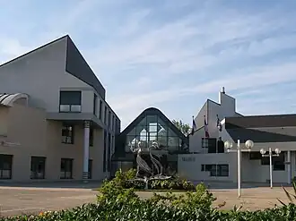 The town hall in Saran