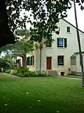 Side view of Huliheʻ Palace. (10/2012)