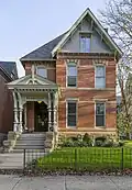 394 East Town Street (McManigal House[5])
