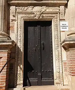 It was the door of the counter.
