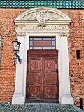 Baroque entrance at the north façade.